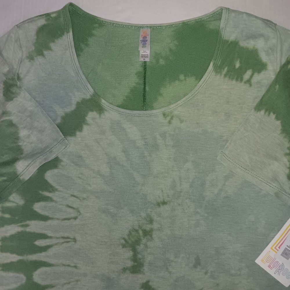 LULAROE TIE DYE SHORT SLEEVE TOP - Picture 2 of 6
